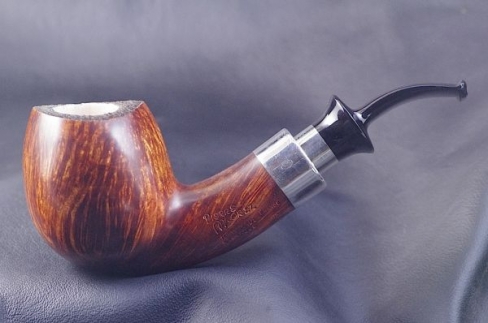 A Flamme Grain silver spigot ebonite