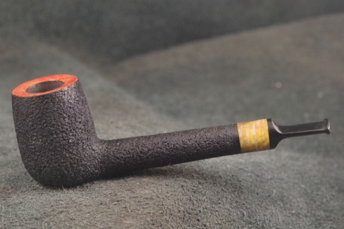 LOVAT  SITTER EBONITE